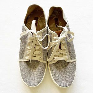 OluKai Beige and Light Gray Knit Sneakers
